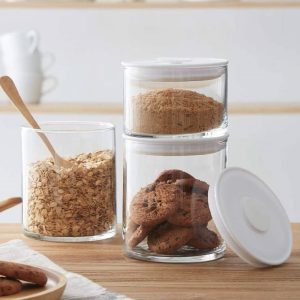 צנצנות ובקבוקים